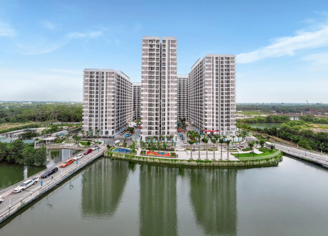MT Eastmark City MT Eastmark City